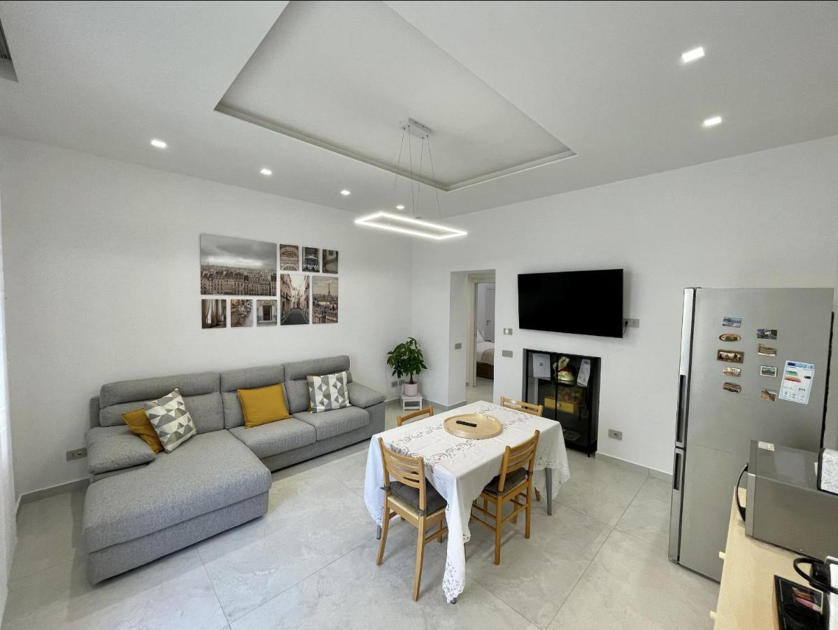 Varese Apartment Экстерьер фото