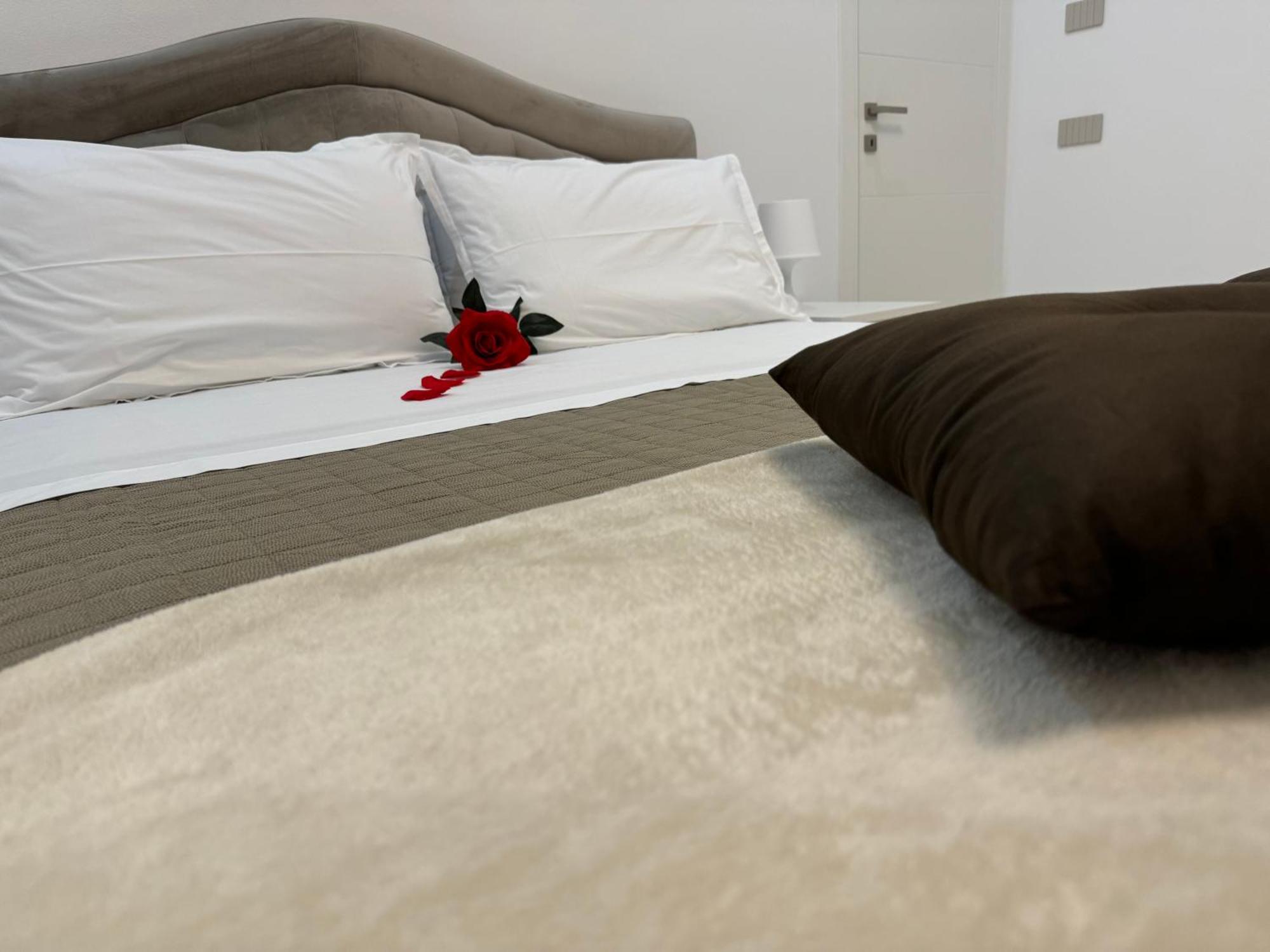 Varese Apartment Экстерьер фото